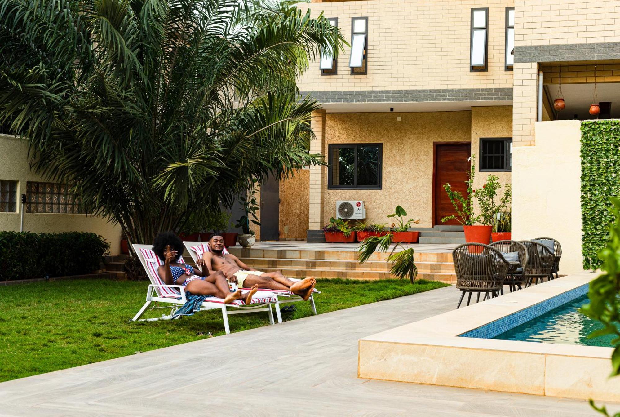 Mokaa Residence Hoteliere Ломе Экстерьер фото